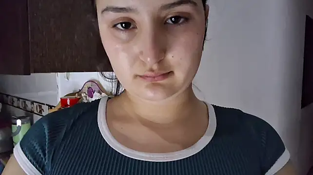zoe_moon__
