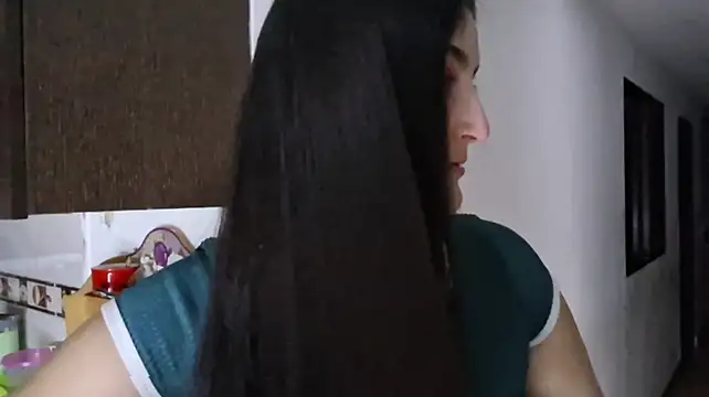 zoe_moon__