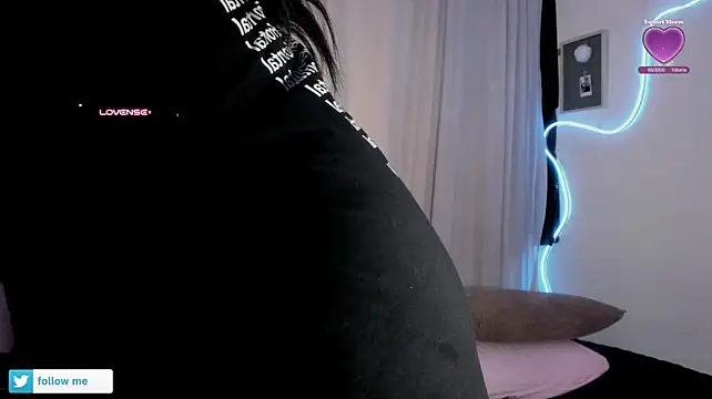Sara_Foxx1 live cam on StripChat