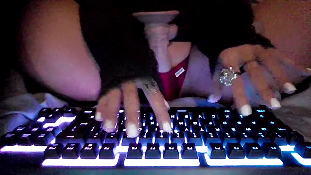 thepeachiestprincesss live cam on StripChat