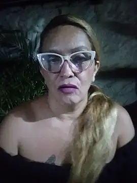 MOTHER_AND_SON09 live cam on StripChat