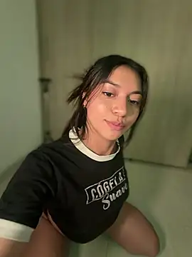 CocoaGigiMuse live cam on StripChat