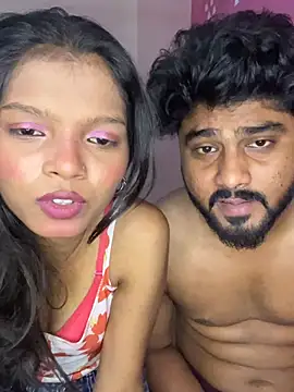 Sexxybobby live cam on StripChat