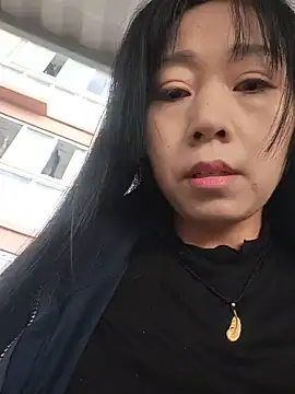 Xue-19498 live cam on StripChat