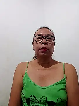 LadySmile68 live cam on StripChat