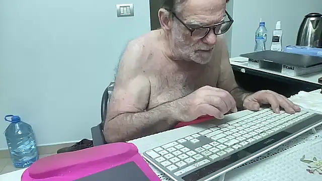 coach-karl on Stripchat