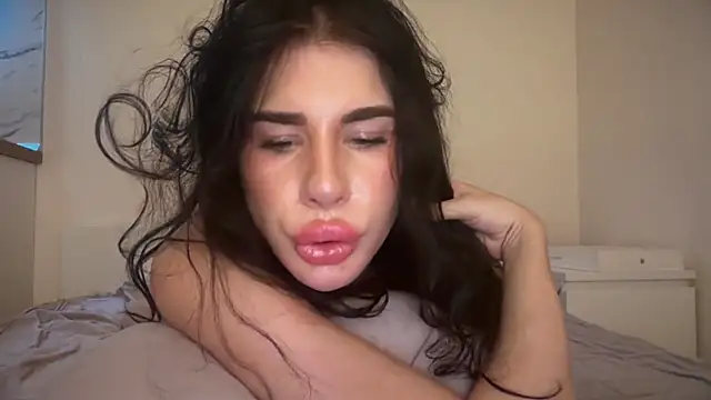 Модель: KarolineFoxy