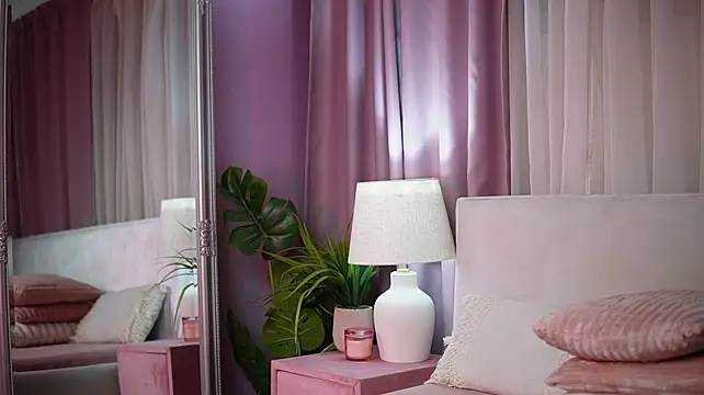 AmeliaBarbie live cam on StripChat