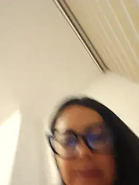 Itsmya live cam on StripChat