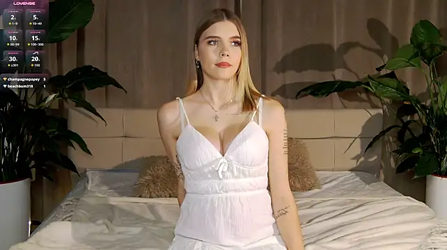 Miriwei live cam on StripChat