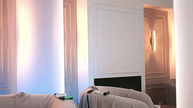 MilaFawn live cam on StripChat