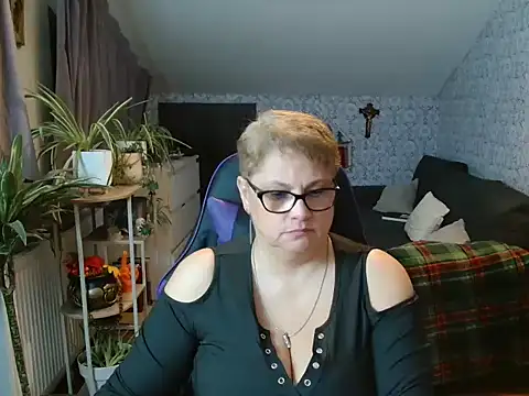 Newgirl4you live cam on StripChat