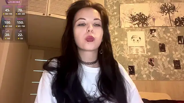 cutevina live cam on StripChat