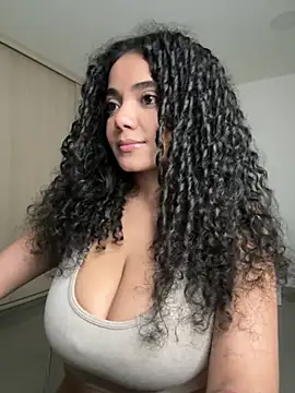 curlyierr (F young) - UNDRESS AND GET NAKED