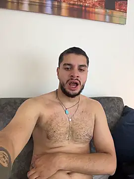 AmadeoWild live sex cam