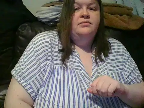 CurvyKirstiesX
