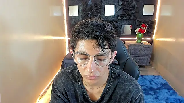 ElanGiraldo live sex cam