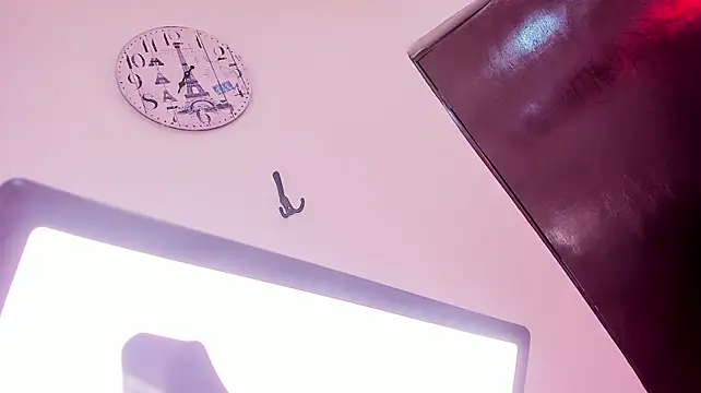 lunaa_foxx_