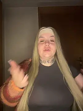 AmberMiller_official