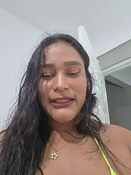 Sara_Chanel_