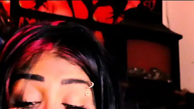 indian_dreamgirl webcam
