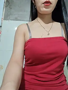 Vyvvyy96 live cam on StripChat