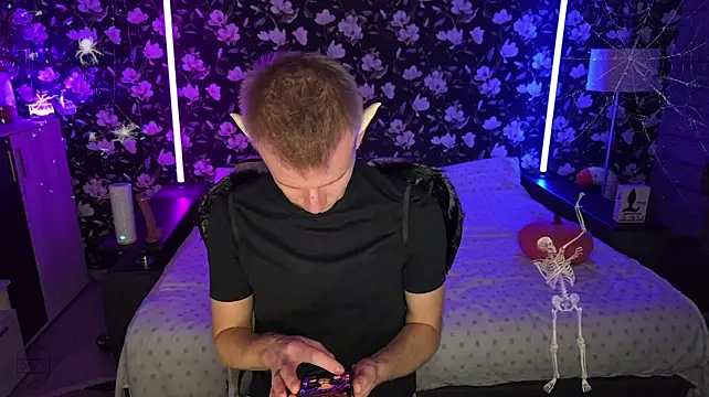 Vuitton live cam preview