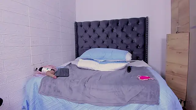 LunaRossie1_