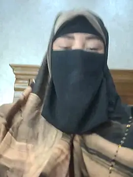 Bisan_sexy live cam on StripChat