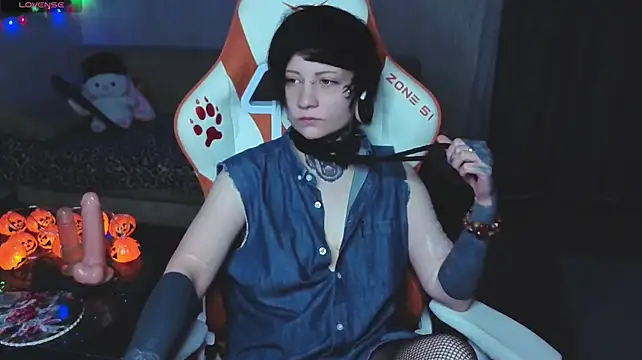 acid_trip1l live cam on StripChat