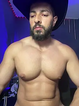 magnumchris live cam on StripChat
