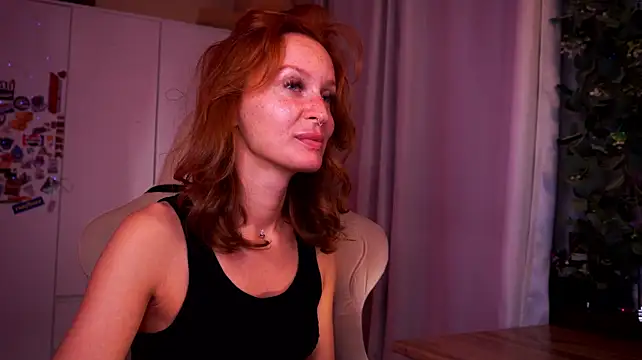Liuba_Fox live cam on StripChat