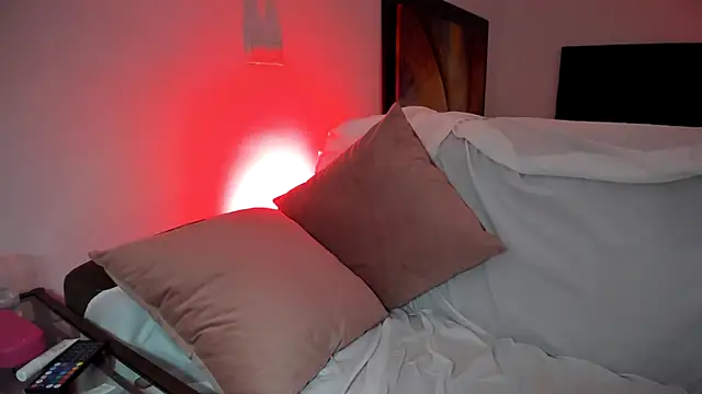 BomBumVelvet webcam
