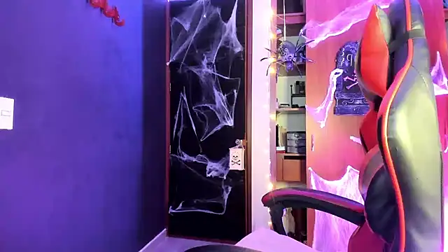 milufontier live cam on StripChat