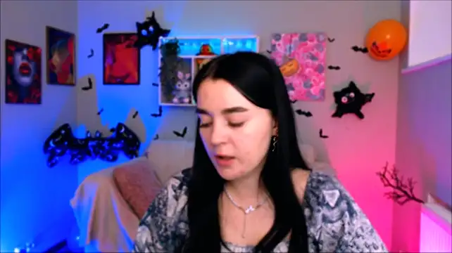 monica_xcx
