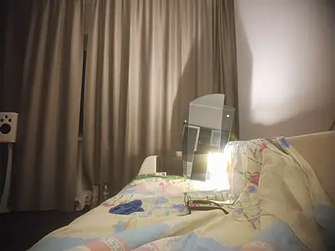 Trachimenya7 live sex cam