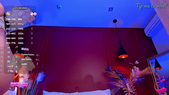 Mayzzie live cam on StripChat