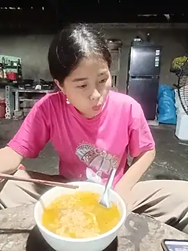 HeresThuy22