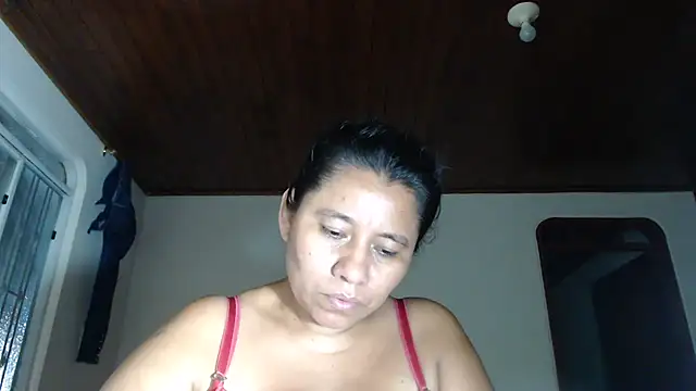 adrixxx38 live cam on StripChat
