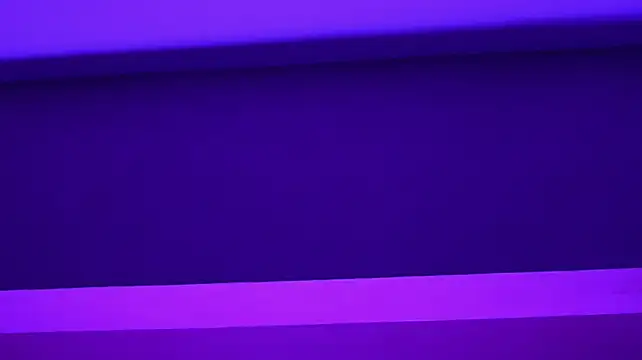 AliraNightvale live cam on StripChat