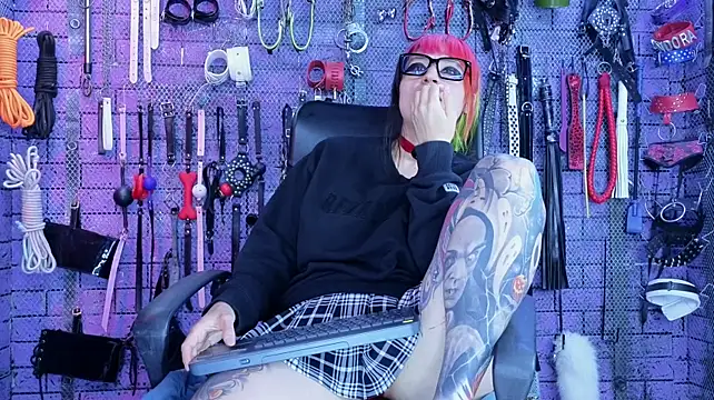 PANDORANEZZ captura da sala ao vivo na Stripchat