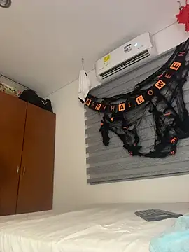 shara_dreams (F young) - tickle my pussy🎊🎉