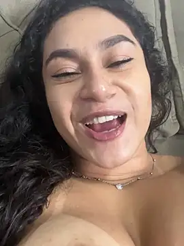 yummi_bigclit