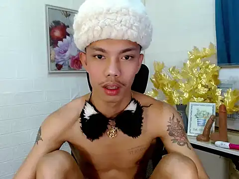 yourbabyjerson143 live sex cam