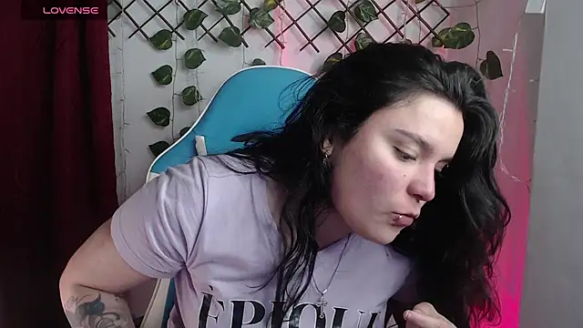 nika_1_ (F young) - zoom chatte