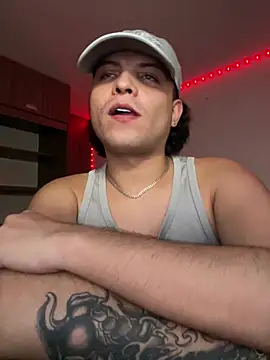 marcus_leonel live cam on StripChat