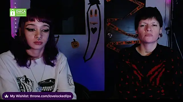 lovelockedlips live sex cam
