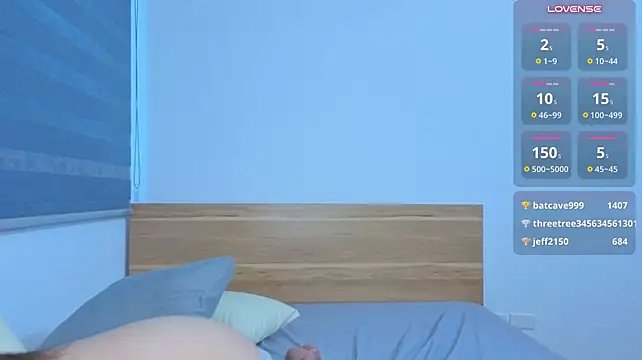 emonyashka_ (Ask my age) - 👻🧟‍♀️🎃pussy play
