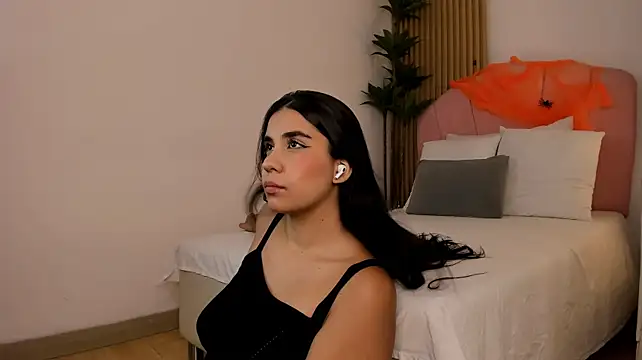 Mara_Betancurt live cam on StripChat