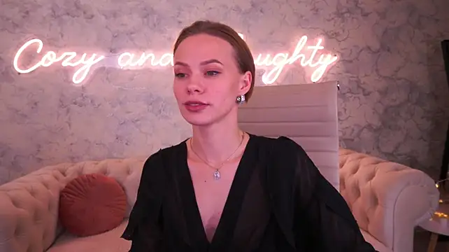 ShyySiren live cam on StripChat